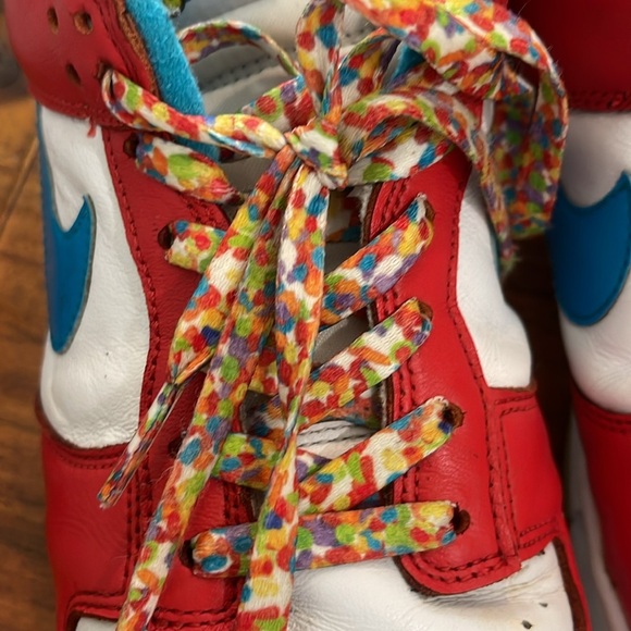 Nike Dunk Low men’s 9.5 QS LeBron James Fruity Pebbles Sneakers DH8009-600 - Picture 3 of 17